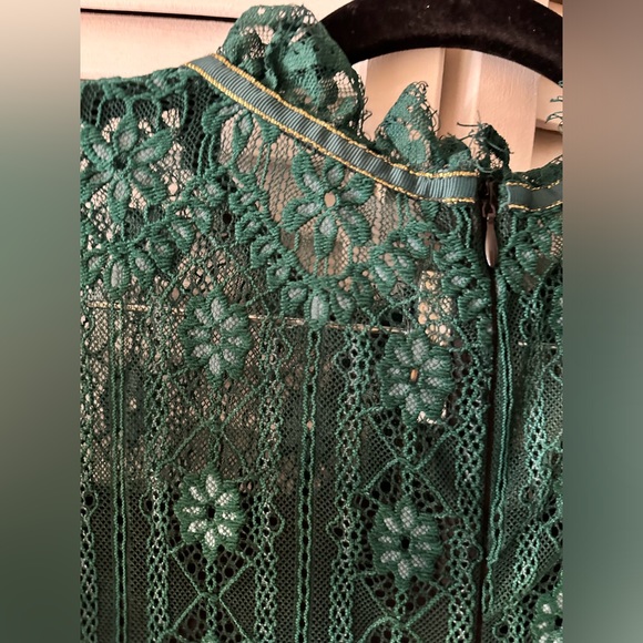 Like new green velvet lace dress - Picture 4 of 5